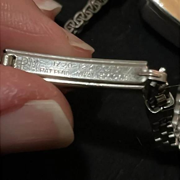 Vintage silver tone ladies watch - Picture 3 of 4